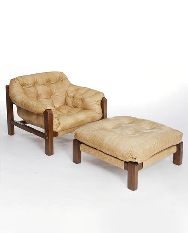 IN THE MANNER OF PERCIVAL LAFER OAK AND NAUGAHYDE SLING SETTEE, LOUNGE CHAIR AND OTTOMAN