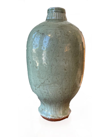 CHINESE LONGQUAN CELADON VASE