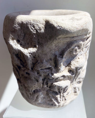 ROMAN MARBLE  CORINTHIAN CAPITAL FRAGMENT