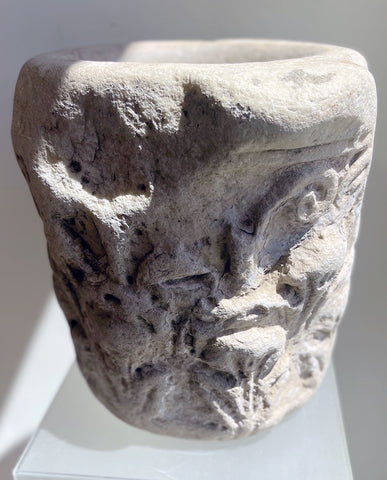 ROMAN MARBLE  CORINTHIAN CAPITAL FRAGMENT