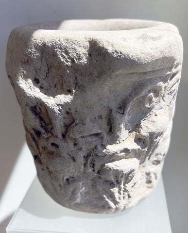ROMAN MARBLE  CORINTHIAN CAPITAL FRAGMENT
