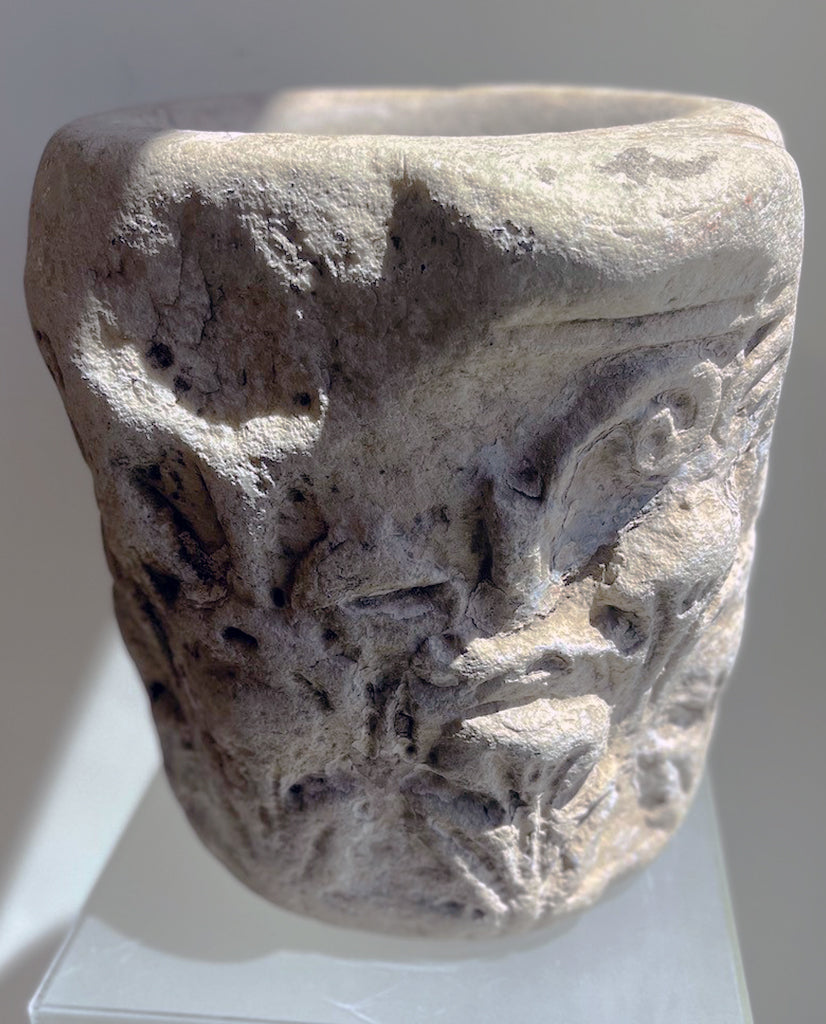 ROMAN MARBLE  CORINTHIAN CAPITAL FRAGMENT
