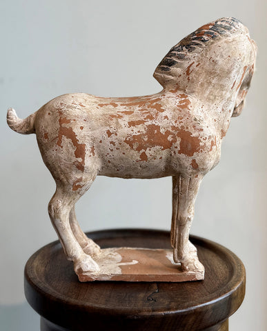 TANG EARTHENWARE PAINTED FIGURE