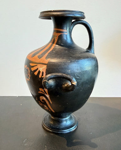 APULIAN STYLE  RED-FIGURE HYDRIA