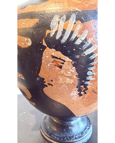 APULIAN STYLE  RED-FIGURE HYDRIA