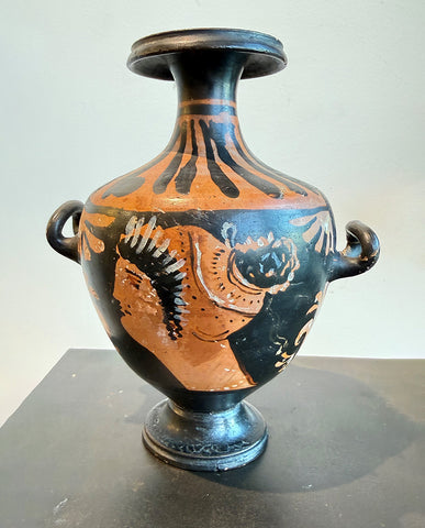 APULIAN STYLE  RED-FIGURE HYDRIA