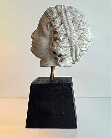 ROMAN MARBLE FRAGMENT