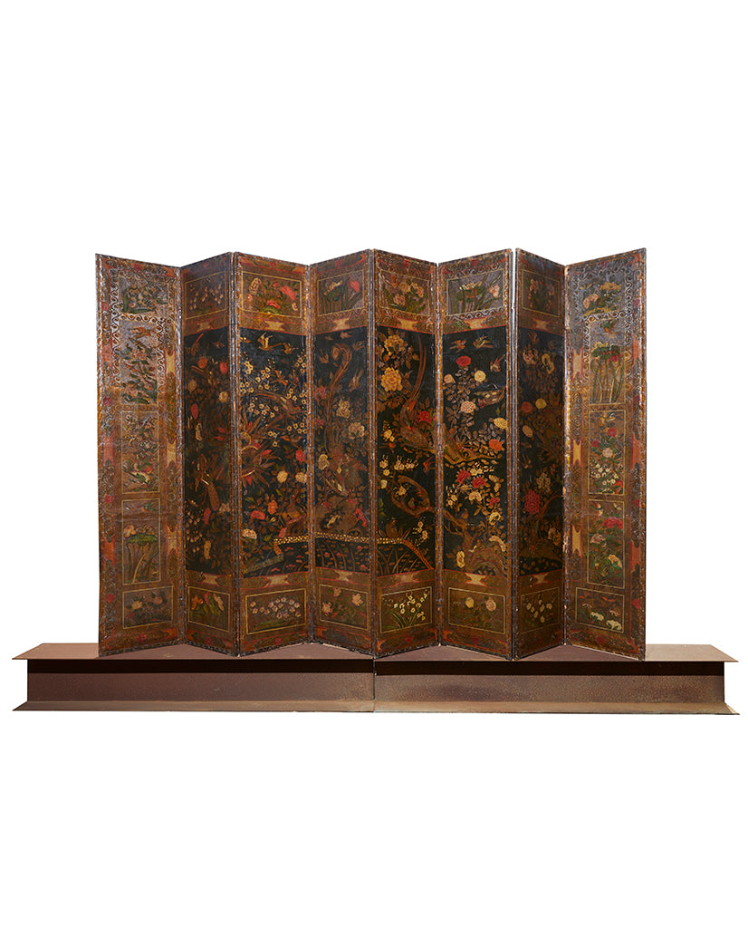 DUTCH BAROQUE POLYCHROME PAINTED AND GILT LEATHER EIGHT PANEL SCREEN