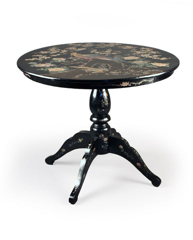 CHINESE EXPORT BLACK LACQUER  AND NACREOUS INLAYED TILT TOP TABLE